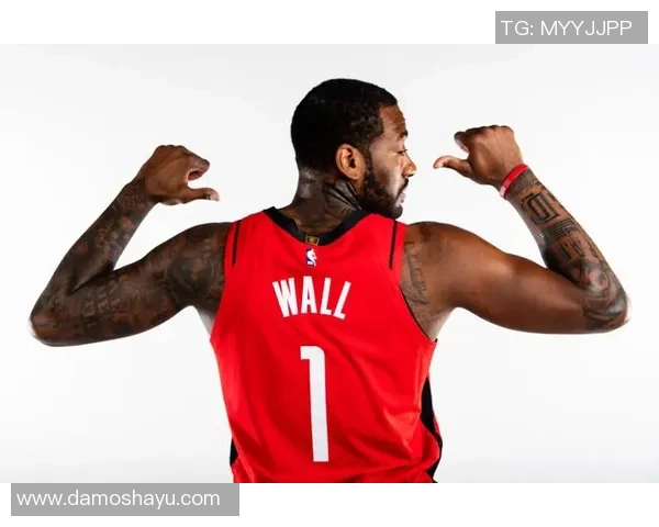 火箭与奇才激战正酣NBA赛场精彩瞬间回顾与分析